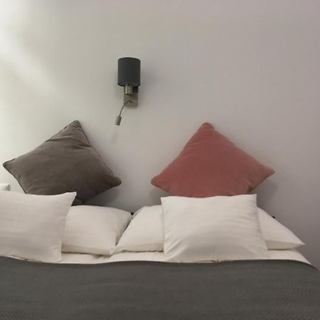 Ferienwohnung Dom Apartman Szegedin Zimmer foto